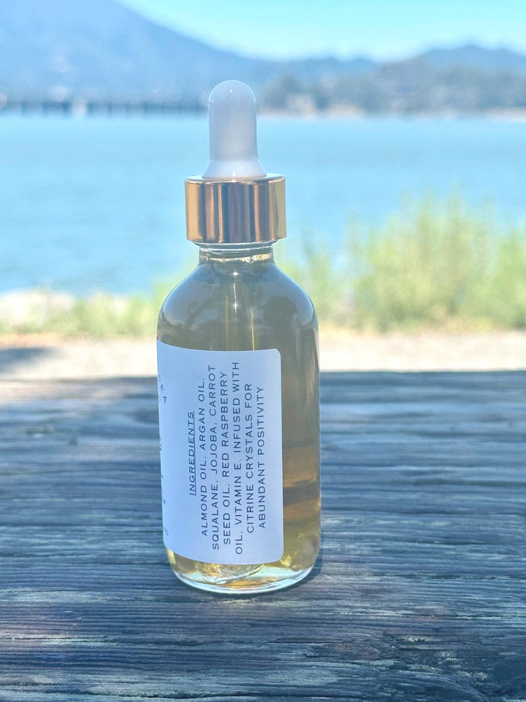 Glowing Face Oil / Skincare By The Sea
