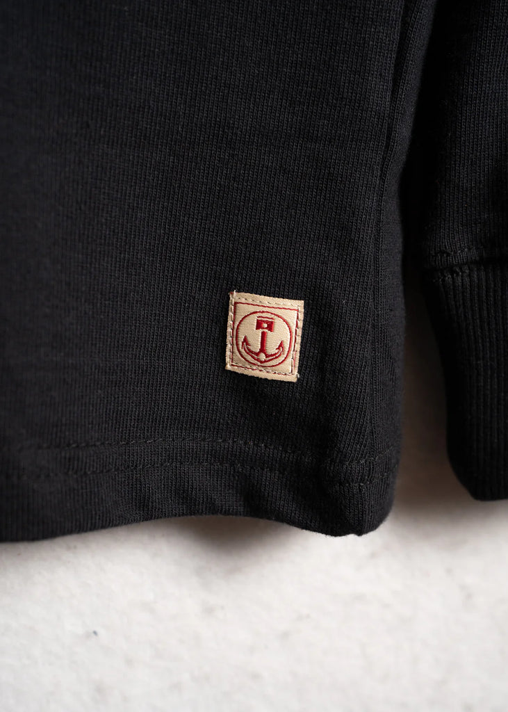 Prospect Henley - Black - Iron & Resin